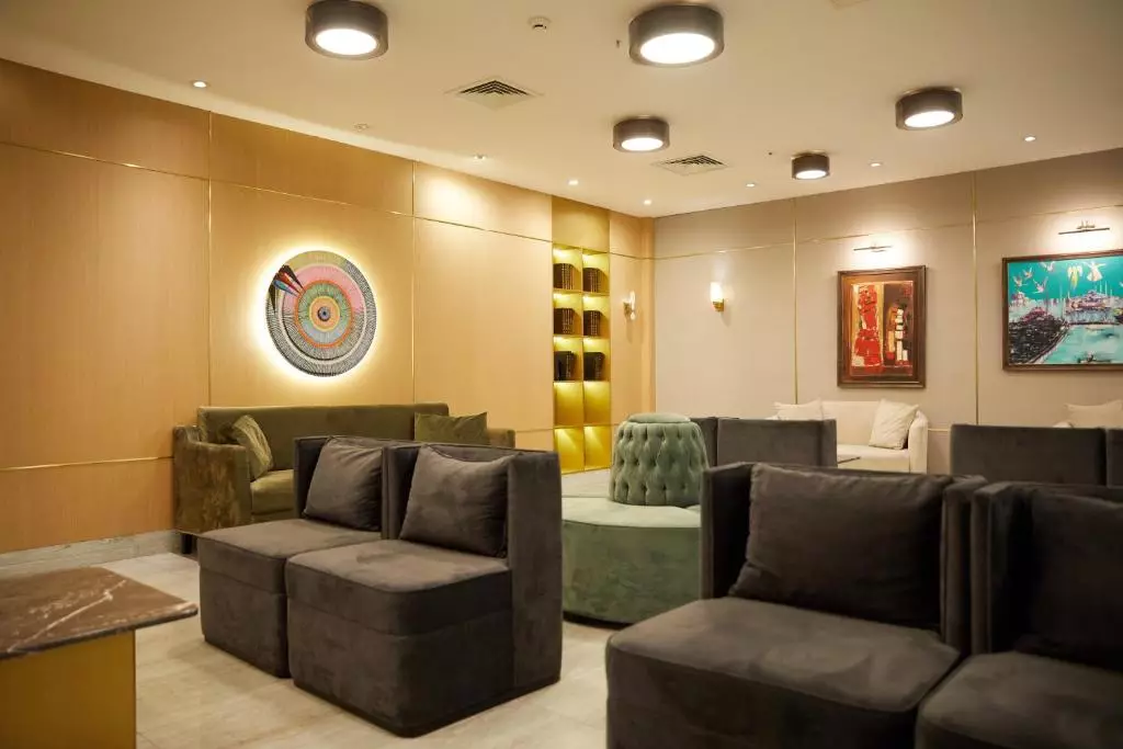 سالن انتظار SEMINAL